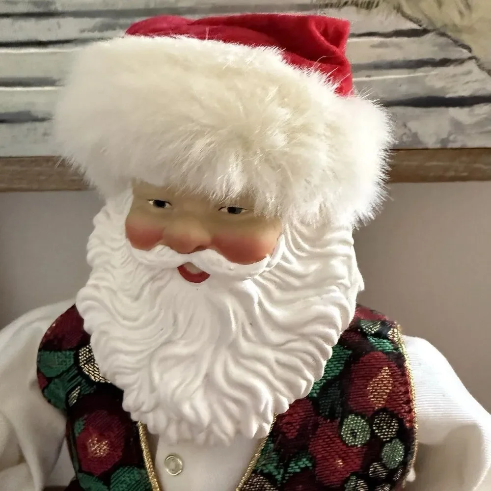 Rockin Around the Christmas Tree Dancing Santa 16